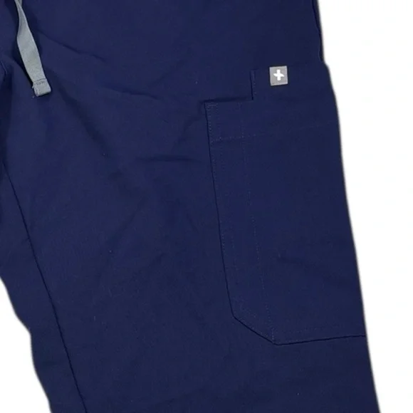 FIGS High Waisted Yola Scrub Pants in Navy | Size M/P - Picture 5 of 9